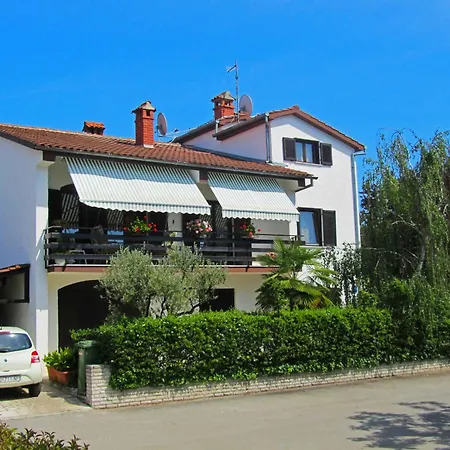 With A - C In Porec-istrien 44245 Apartment Porec